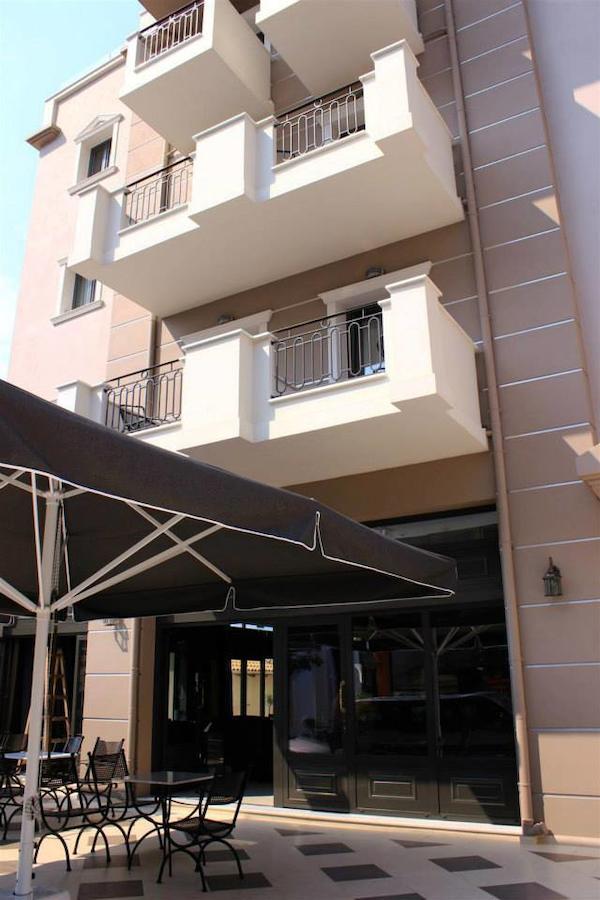 Theasis Hotel Paramythia Exterior foto